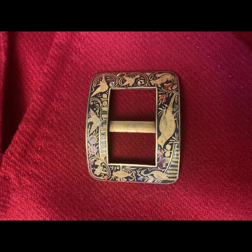 Vintage Decorative Belt Buckle with Floral Design - Picture 3 of 5